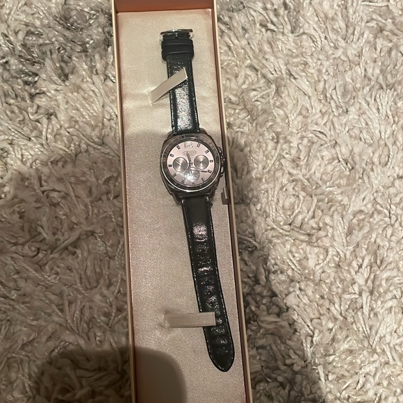 Coach watch - Picture 1 of 5